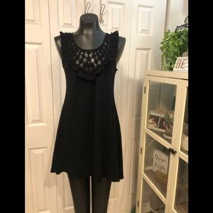 Women’s sleeveless size large black dress